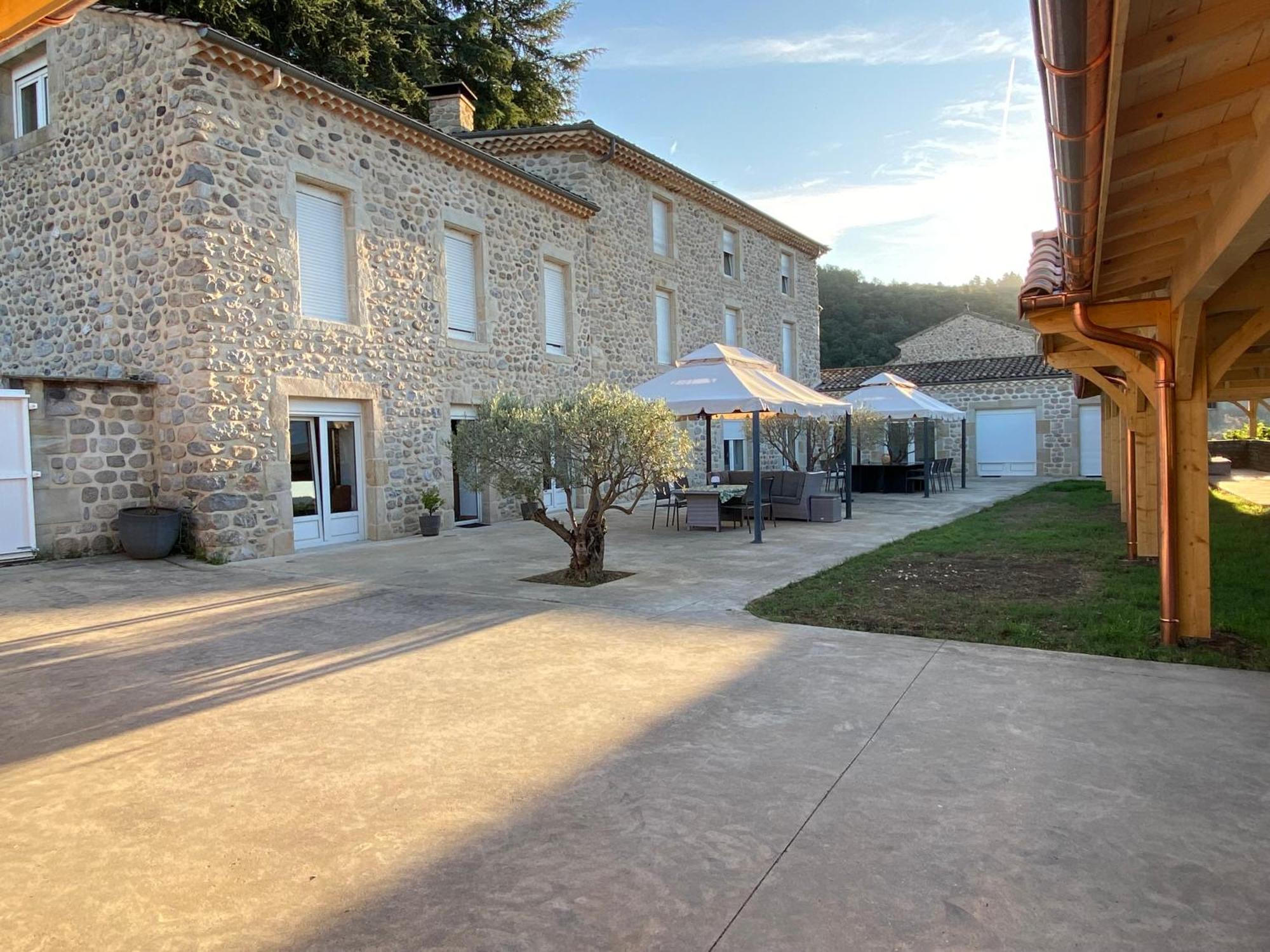 Bed and Breakfast Domaine Les Buis Saint-Fortunat-sur-Eyrieux Екстер'єр фото